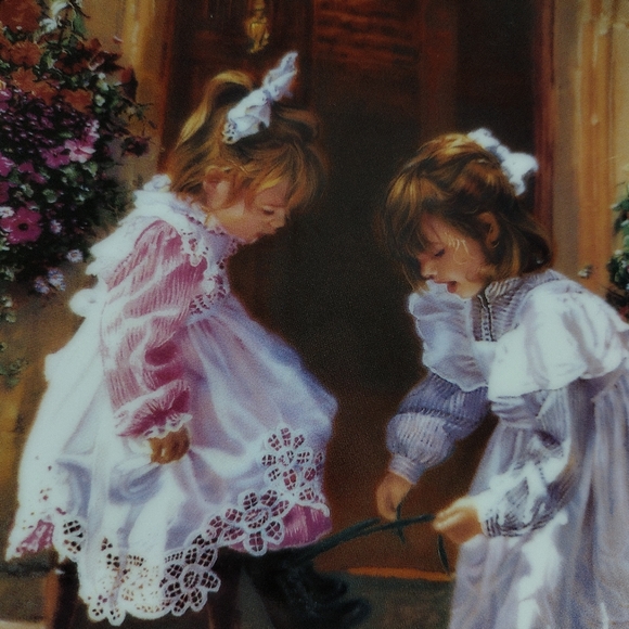 Sister's Touch by Sandra Kuck Sister's Love Forever Reco 2000 Collection Plate - Picture 2 of 6